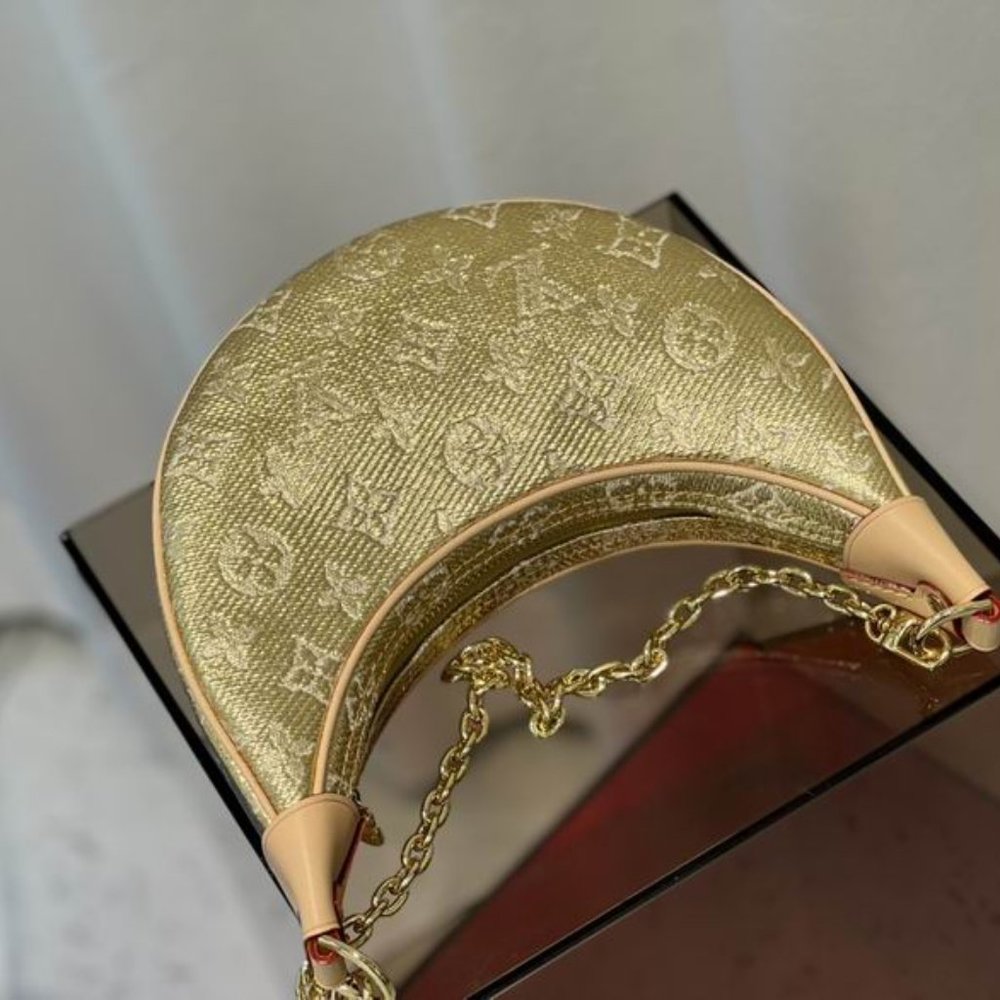 Women Bags M22928 23X13X6cm YG